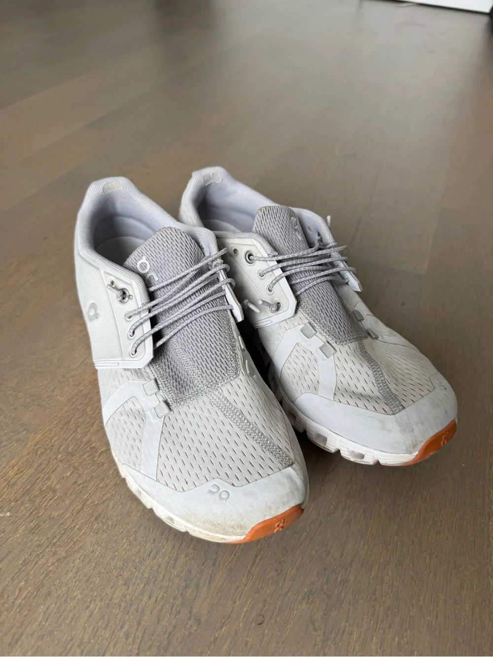 On Cloud Women's Athletic Shoes in Light Gray - Picture 2 of 3